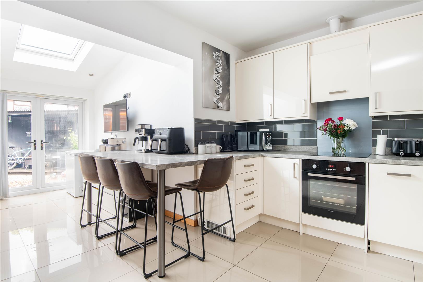 4 bed property in Stewart Avenue, Bolton